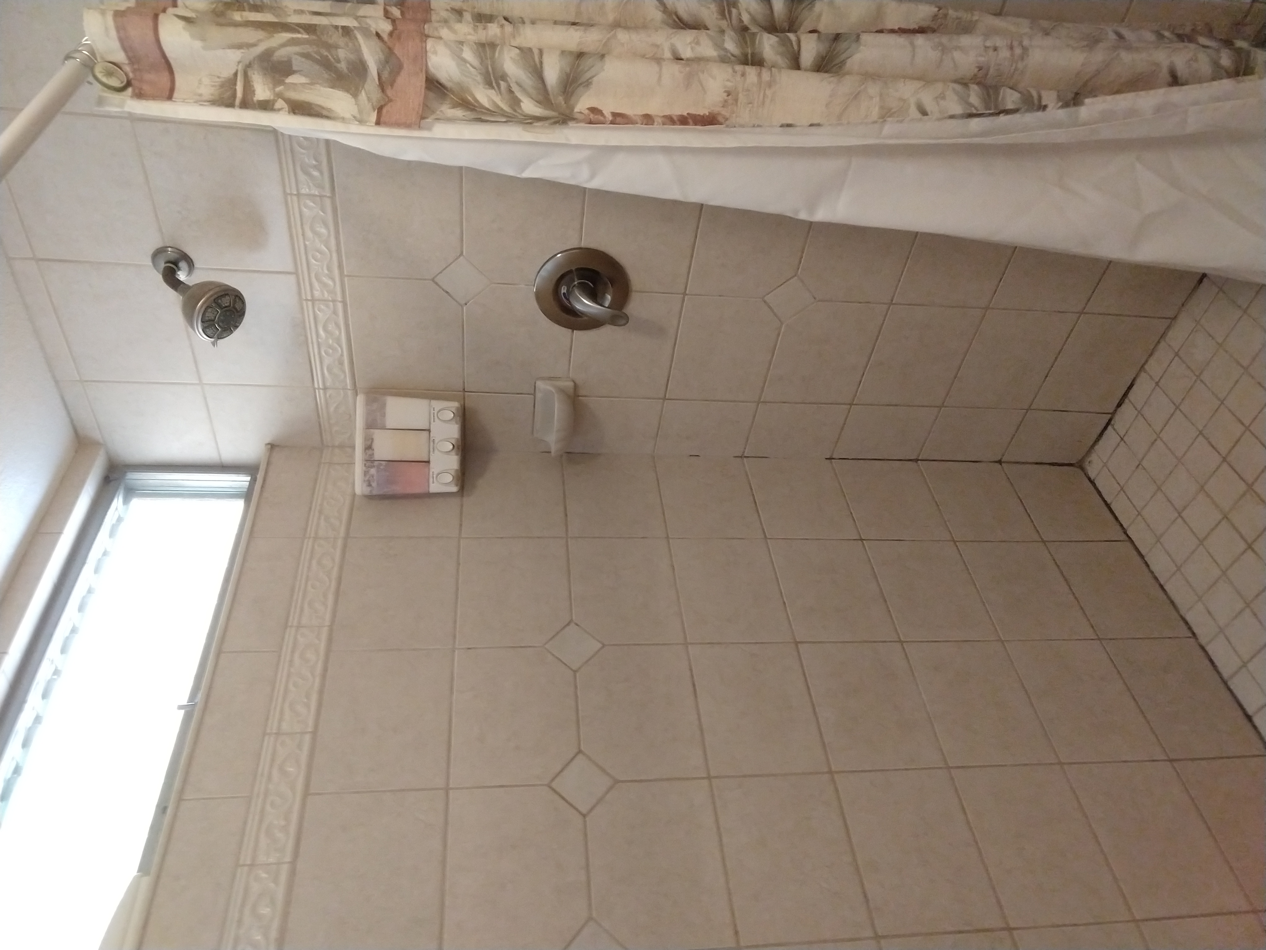 Sandpiper-Studio/Walk-in-shower.jpg